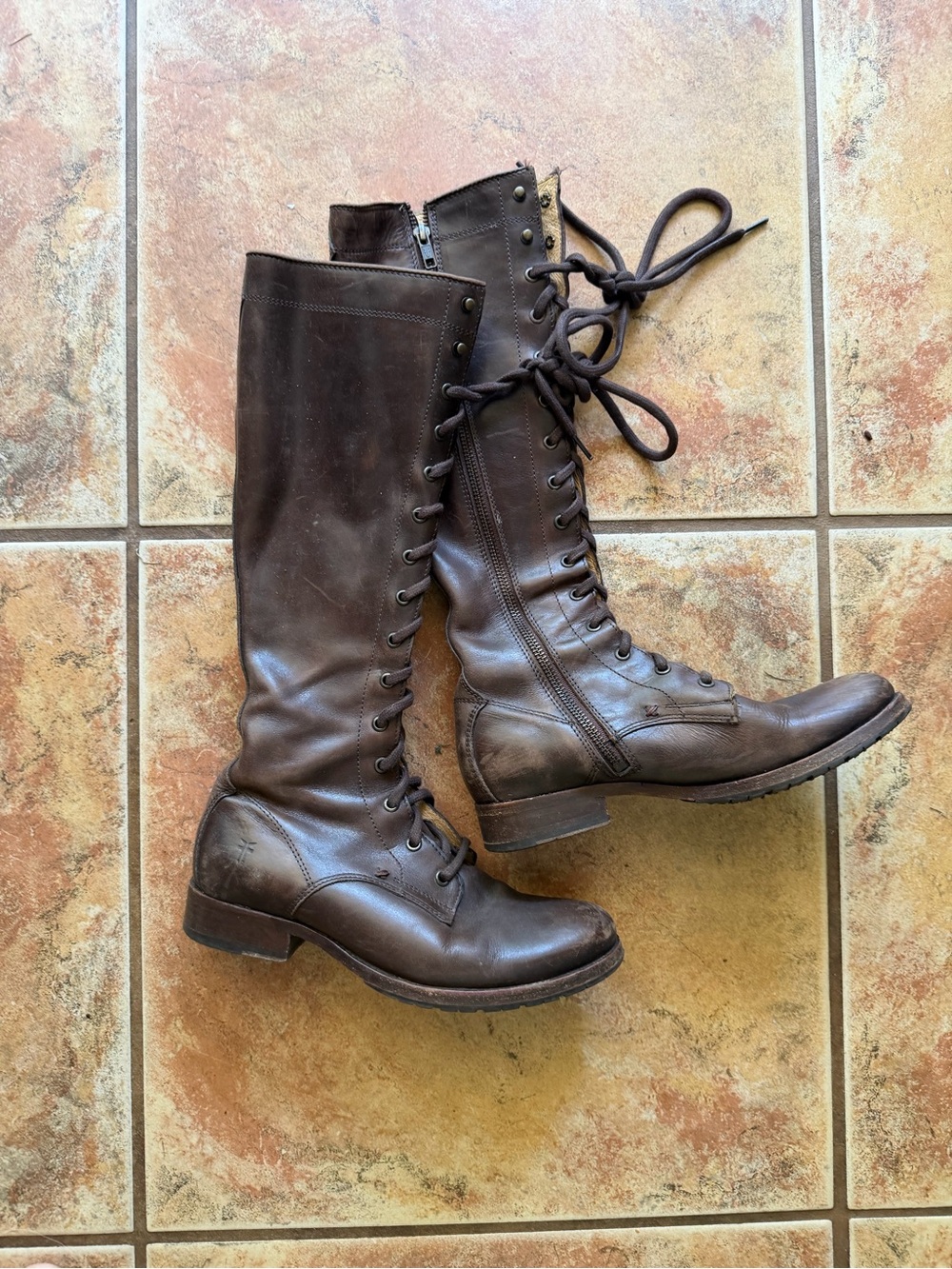 Frye 7.5 Melissa Tall Lace up boots